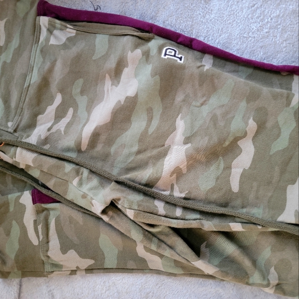 PINK army print Leggings size medium